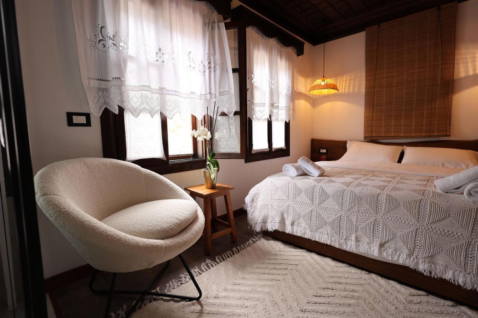 Ador Boutique Hotel Berat Exterior photo