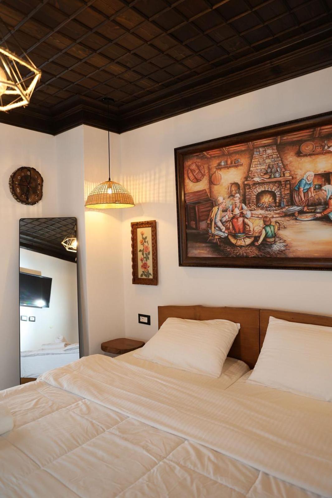 Ador Boutique Hotel Berat Exterior photo